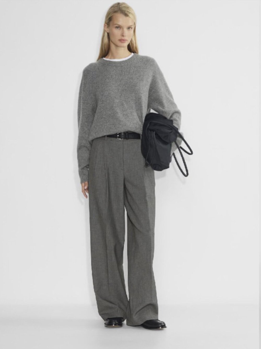 Aritzia Babaton Pleated Pant in Heather Charcoal sz 4